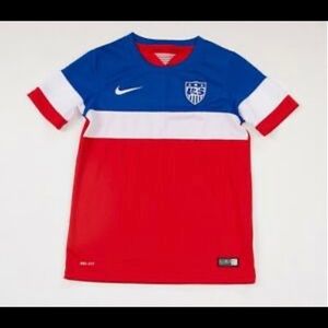 Youth XL, USA soccer jersey.